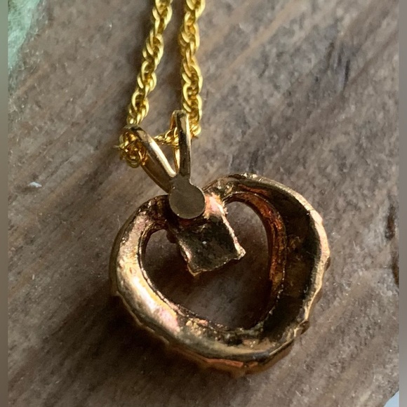 Pretty Pink 🌸 Necklace - Picture 5 of 5